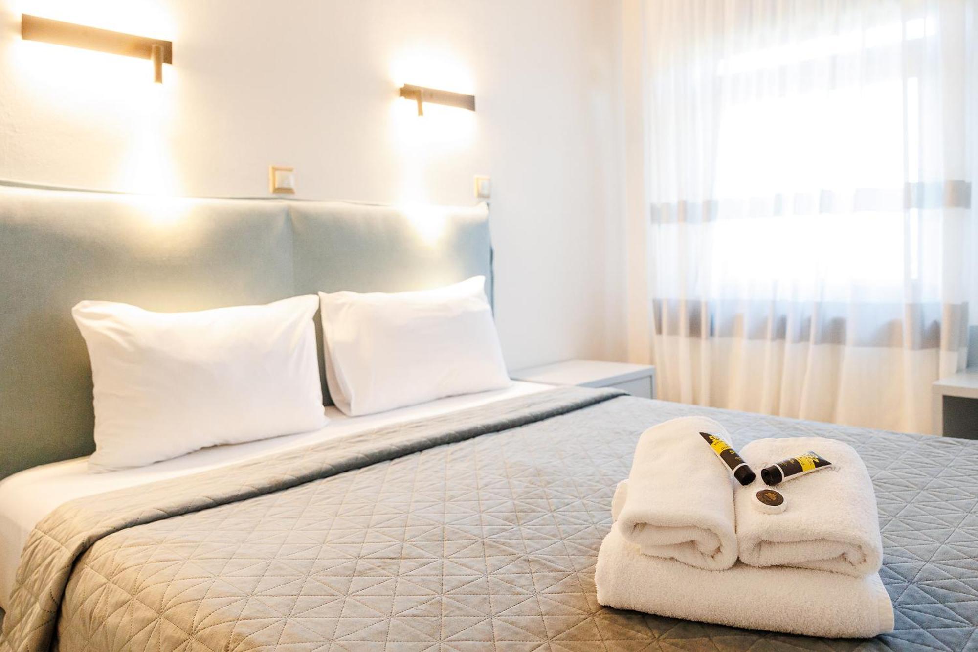 Hotel Hamam Ángistron Esterno foto