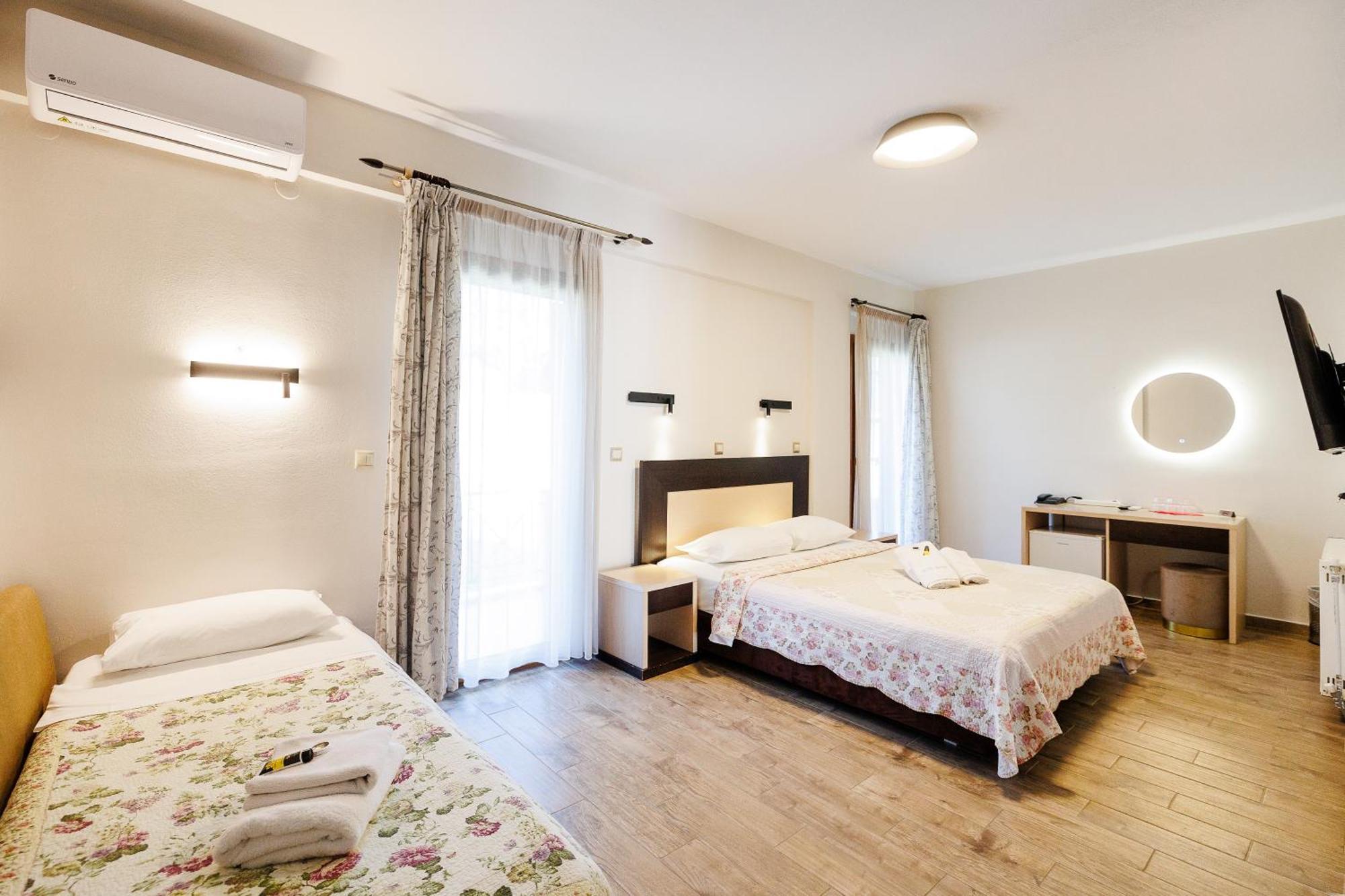 Hotel Hamam Ángistron Esterno foto